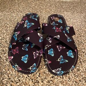NWOT Butterfly Flip Flops